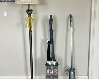 LAMPS AND FLOOR CARE