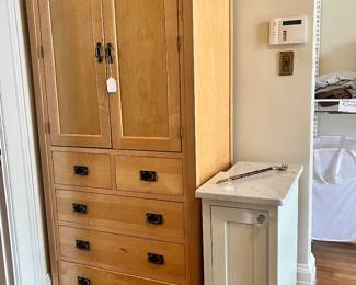 CABINETS/STORAGE