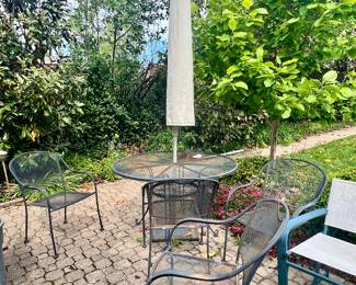 TABLES, UMBRELLAS AND CHAIRS