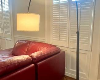 FLOOR LAMP