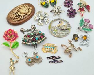 Vintage Rhinestone, Trembler, Cameo & Novelty Brooches & Earrings
