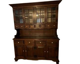 Ethan Allen Antique Tavern Pine Hutch