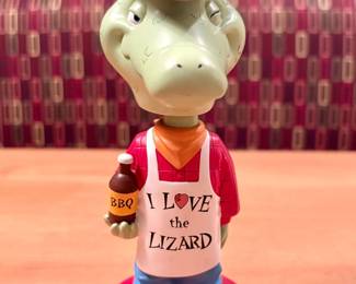 Winking Lizard bobblehead