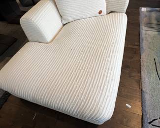 Chaise $250