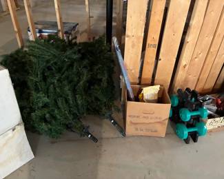 Weights, Christmas Tree
