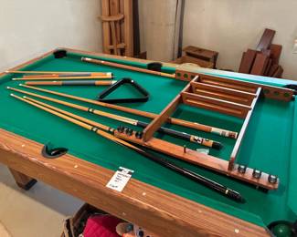 Sportscraft Pool Table Set