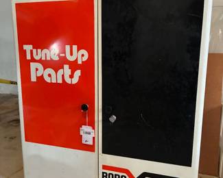 (WL) Borg Warner Display Cabinet