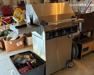 Grill, Kirkland Grill