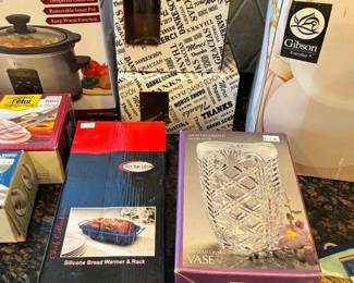 Crystal Vase , Silicone Bread Warmer & Rack