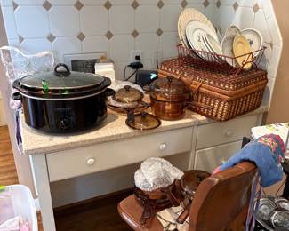 Kitchen miscellaneous, tablecloth, cloth napkins, placemats, kitchen towels, rolling office chair