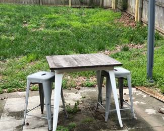 Outdoor set, needs TLC. Metal stools in good shape
