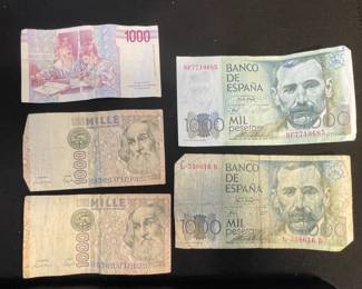 Italian Lire and Spanish Pesetas Banknotes