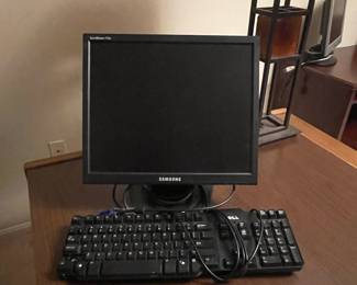 Samsung LCD Monitor and Dell Keyboard