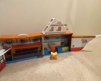 Vintage 1974 Barbie Dream Boat Playset