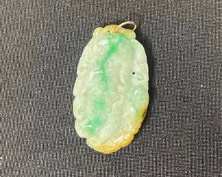 Vtg Carved Jadeite and Pendant