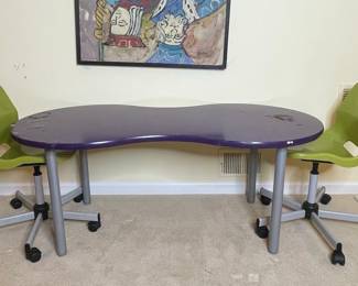 Kids Kidney Shaped Activity Table with Green Swivel Chairs