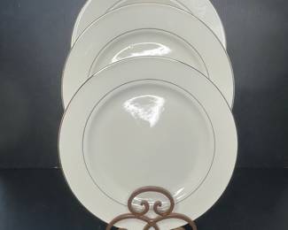 Royal Norfolk Dinner Plates
