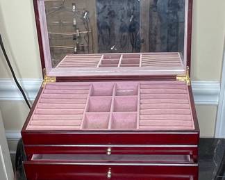 Vtg Jewelry Box with Mirror and Pink Velvet Lining