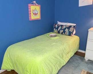 Twin Mattresses & Bed Frames (2)