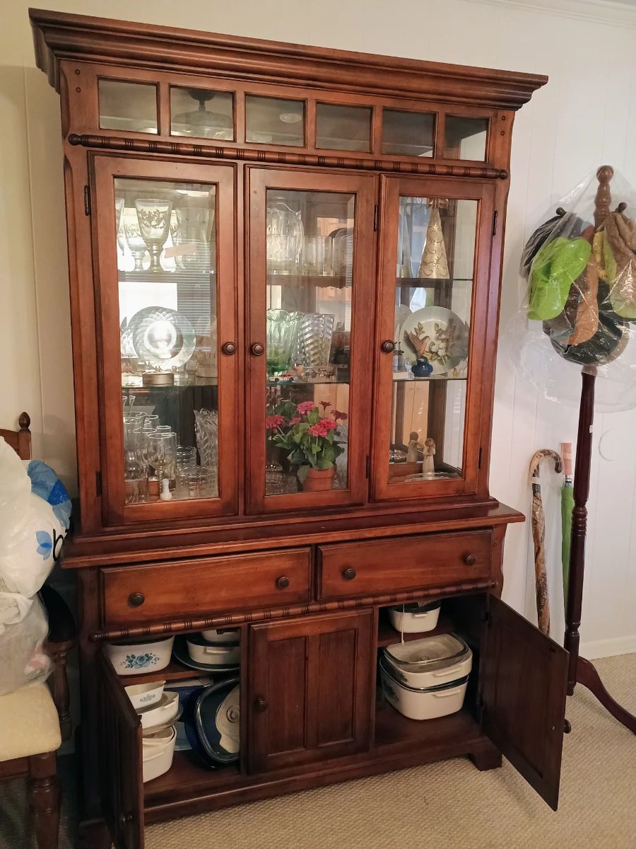 Very nice 3 piece dining set and individually priced. See the Corning Ware?
