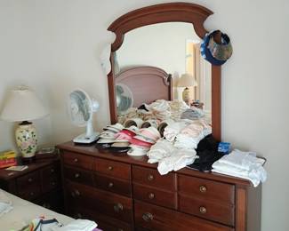 Dresser to King bed set