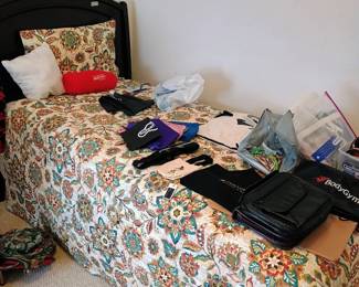 Twin tempur-pedic adjustable bed