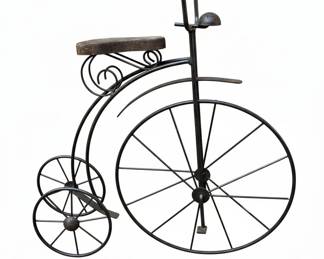 Decorative Metal Tricycle Sculpture with Wooden Seat