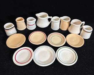 Adorable Collection Of Tiny Vintage Creamers & Plates * Hall, Incaware USA
