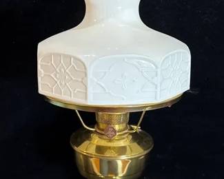 Fabulous Vintage ALLADIN OIL LAMP * Milk Glass Shade