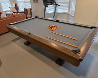 6 Billiards Pool Table