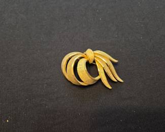 Capri Brooch