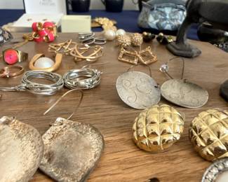 Assorted vintage jewelry, gold and silver accessories