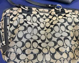 Coach signature C monogram canvas shoulder bag