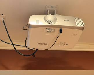 BenQ DLP ceiling-mounted projector