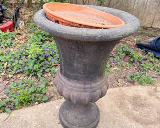 Concrete urn planter pedestal garden birdbath
