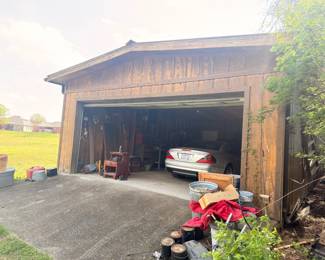 Barn contents, firewood, outdoor equipment lot