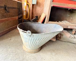 Vintage galvanized metal wash tub with handles