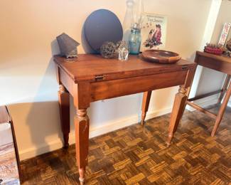 Antique drop-leaf table with turned legs
