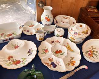 Royal Worcester Evesham covered dishes, plates, and pitcher