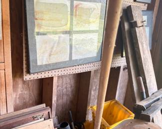 Scrap lumber and wood pieces lot