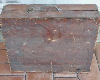 KN210Vintage Storage Box