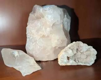 KN140Geode, Quartz Crystal  Quartz Tea Light