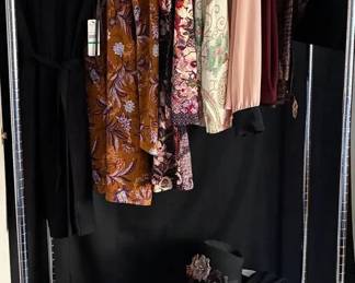 KN162Womens Clothing And Hats