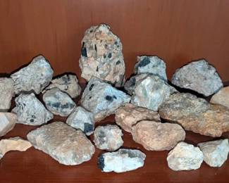 KN251Labradorite, Quartz, Black Tourmaline  More