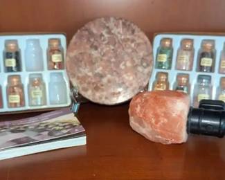 KN180Tiny Gemstones, Pink Marble Coaster,  Pink Himalayan Salt Night Light