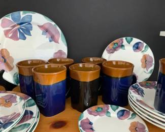 KN205Floral Dishware