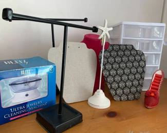 KN134Jewelry Cleaning Machine  Displays