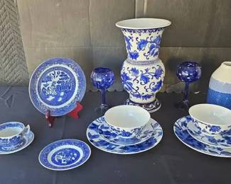 KN120Assortment Royal Norfolk And Stafford Shine Dishes