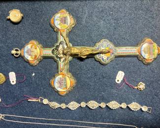 Micro-Mosaic Crucifix: An exceptional antique crucifix featuring intricate micro-mosaic floral patterns and four detailed architectural vistas