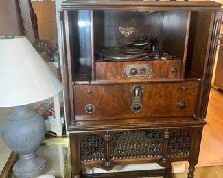 Antique RCA Victor "Electrola": High-end 1920s/30s phonograph and radio console (Note: non-working/cord is cut)